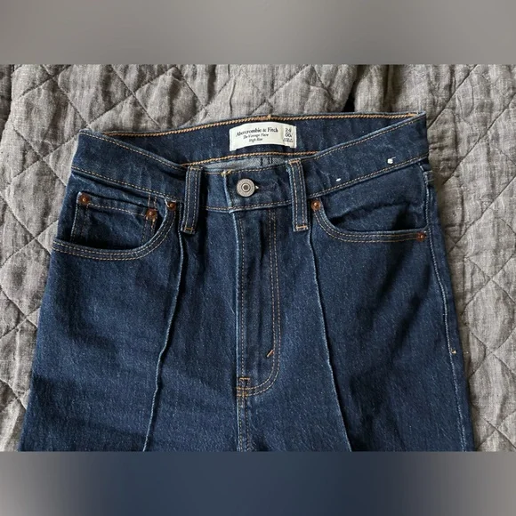 Abercrombie & Fitch Vintage Flare in High Rise size 24/00 R, great cond., $28 - Picture 2 of 6